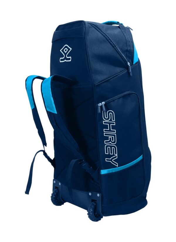SHREY-ELITE-DUFFLE-WHEELIE-BAG-back-726×1000-1.jpg