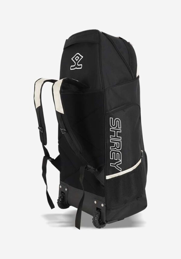 Shrey-Elite-Duffle-Wheelie-Bag-back-1.jpg